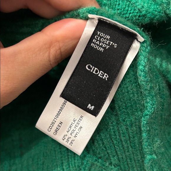 Cider Green Textured Turtleneck Sweater - Picture 2 of 3